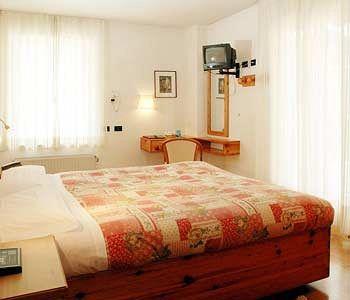 Hotel Laurino Pozza di Fassa